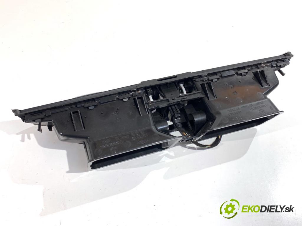 SKODA OCTAVIA III Kombi 2015 110 kW 2.0 TDI 1968 Mriežky kúrenia predný 5E0820951A