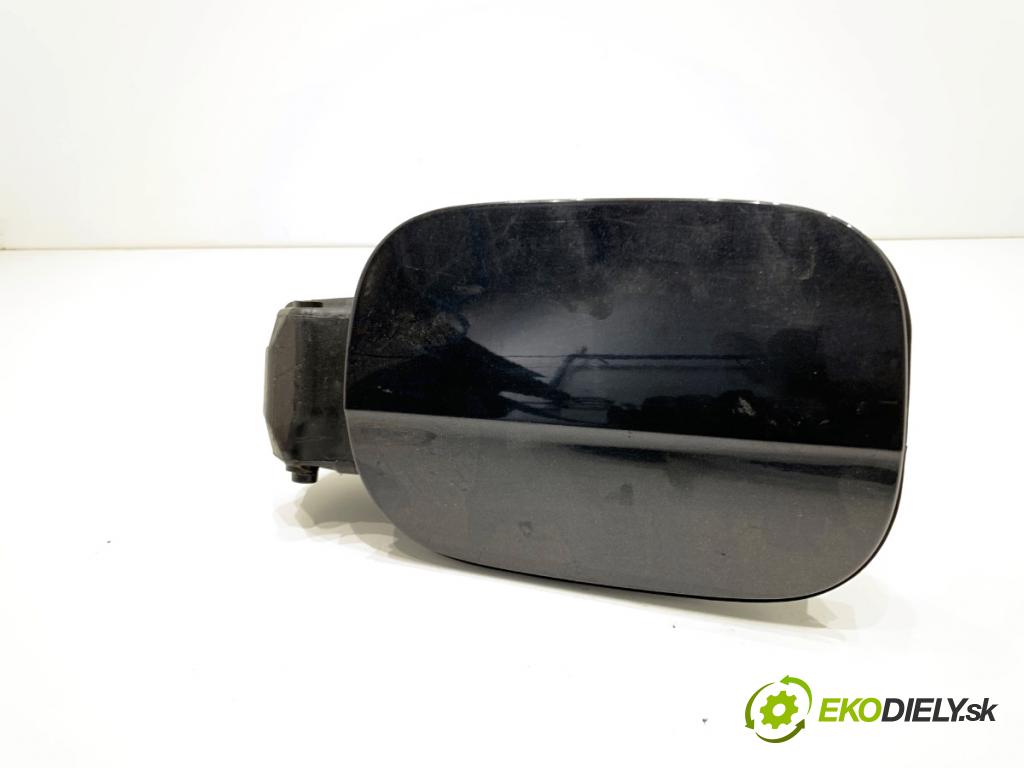 SKODA OCTAVIA III Kombi 2015 110 kW 2.0 TDI 1968 Dvierka nádrže paliva 5E0809702B (Kľučka dverí ostatné)