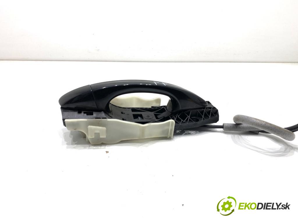 SKODA OCTAVIA III Kombi 2015 110 kW 2.0 TDI 1968 Kľučka vonkajšia pravy predný