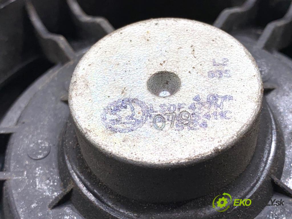 SKODA OCTAVIA III Kombi 2015 110 kW 2.0 TDI 1968 reproduktory 5E0035411B