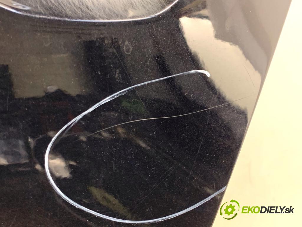 SKODA OCTAVIA III Kombi 2015 110 kW 2.0 TDI 1968 Dvere ľavy zad LF9R