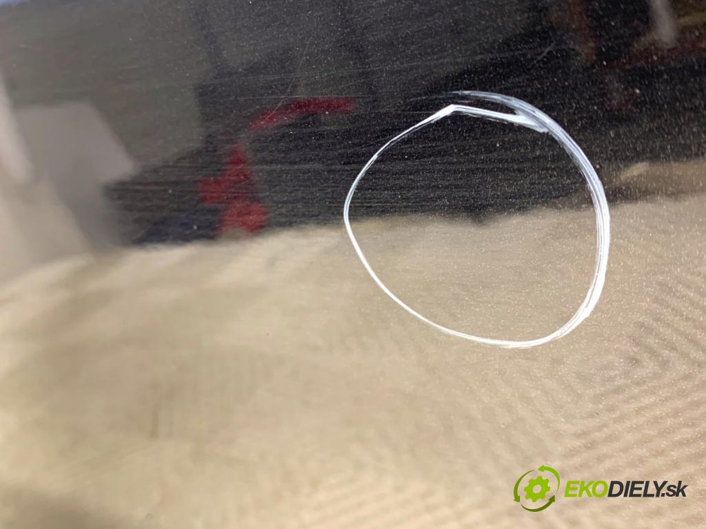 SKODA OCTAVIA III Kombi 2015 110 kW 2.0 TDI 1968 dveře pravý přední část LF9R