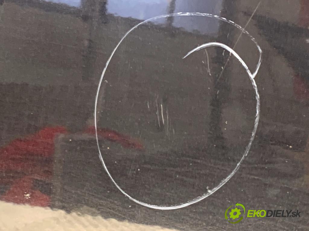 SKODA OCTAVIA III Kombi 2015 110 kW 2.0 TDI 1968 dveře pravý přední část LF9R