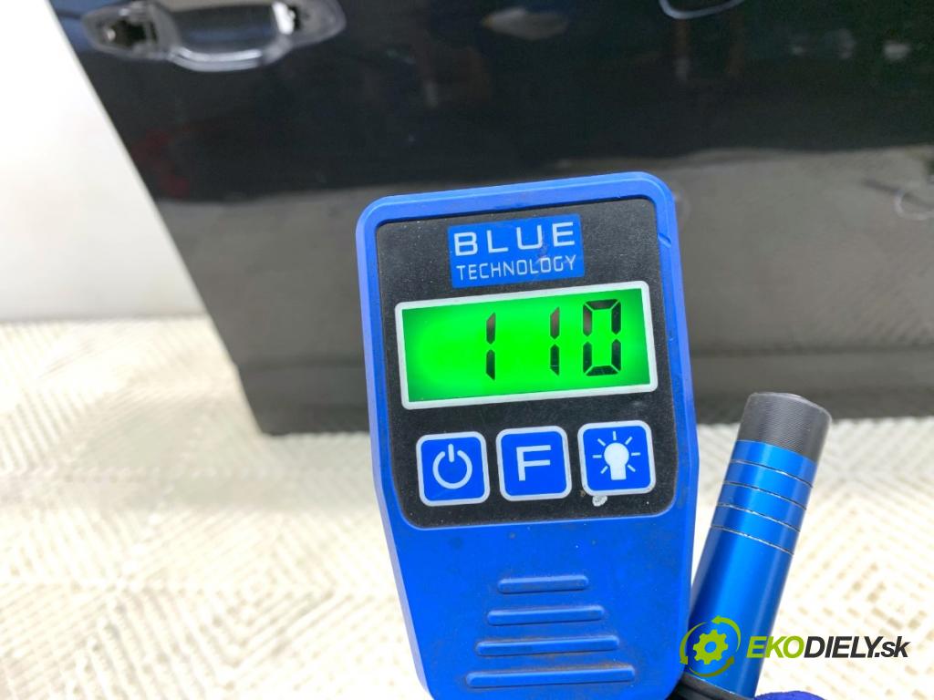 SKODA OCTAVIA III Kombi 2015 110 kW 2.0 TDI 1968 dveře pravý přední část LF9R