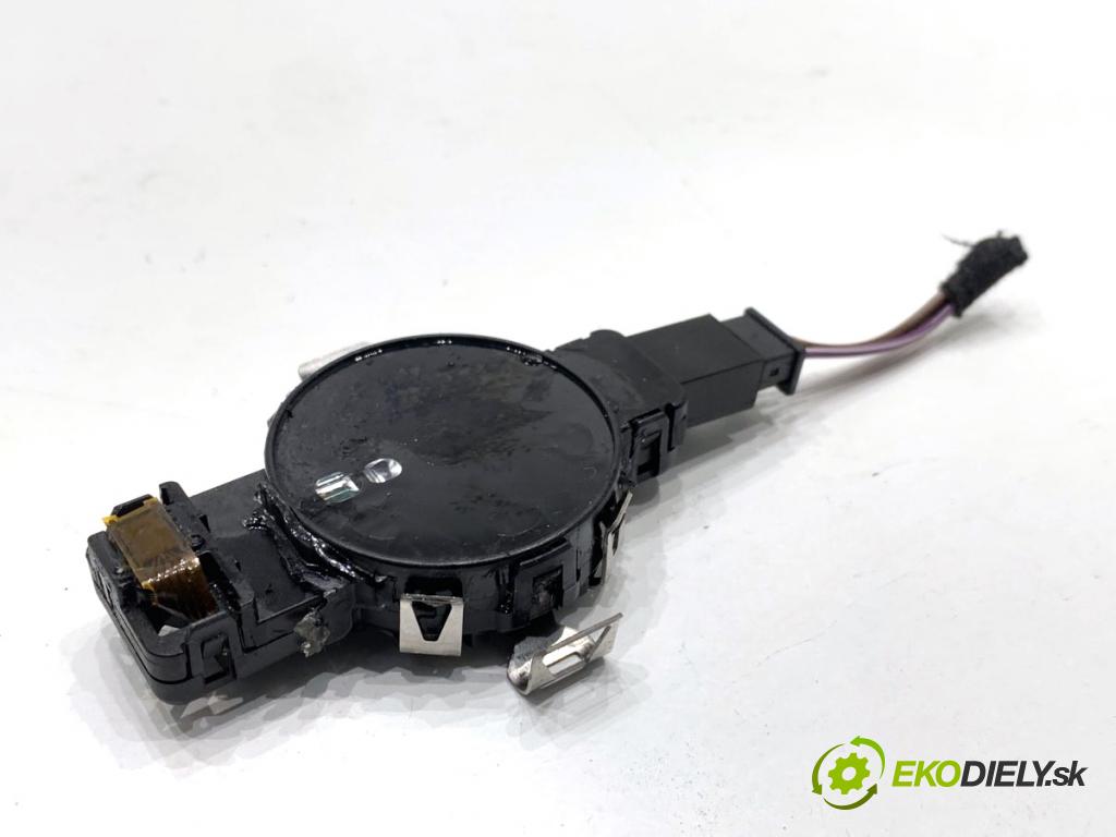 SKODA OCTAVIA III Kombi 2015 110 kW 2.0 TDI 1968 snímač deště 8U0955559 (Snímač deště)