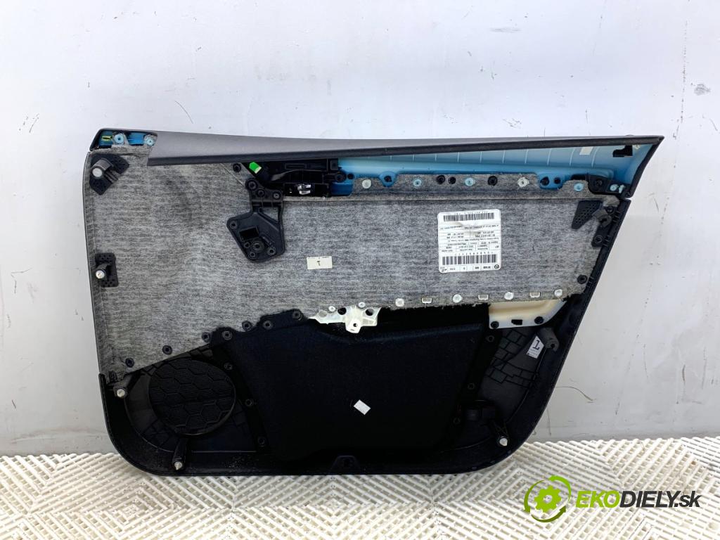 SKODA OCTAVIA III Kombi 2015 110 kW 2.0 TDI 1968 čalúnenie Dvere ľavy predný