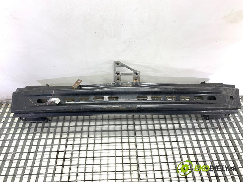 SKODA OCTAVIA III Kombi 2015 110 kW 2.0 TDI 1968 výztuha nárazníka přední část  (Přední výztuha)