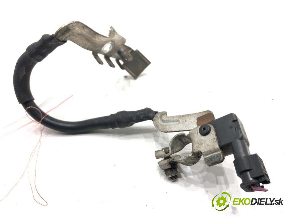 SKODA OCTAVIA III Kombi 2015 110 kW 2.0 TDI 1968 svorka MINUS: 5Q0915181H