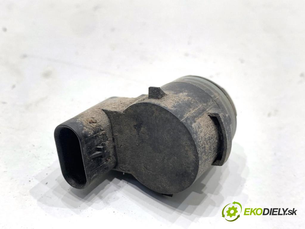 SKODA OCTAVIA III Kombi 2015 110 kW 2.0 TDI 1968 snímač PDC 5Q0919275C