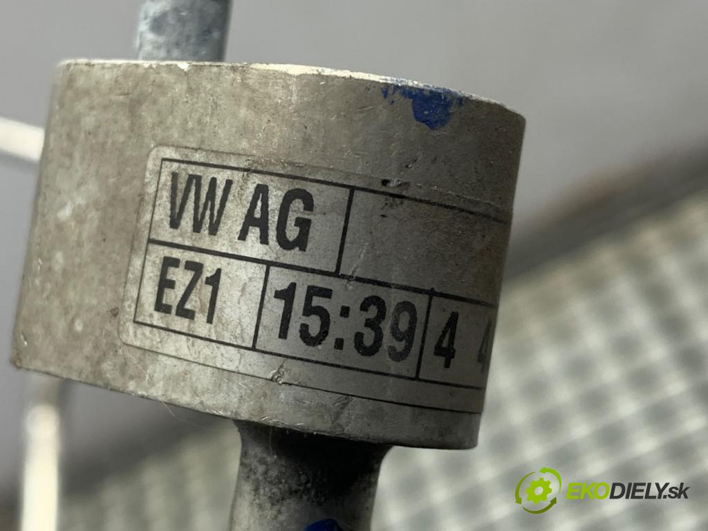 SKODA OCTAVIA III Kombi 2015 110 kW 2.0 TDI 1968 rúrka klimatizácie 5Q0820741C (Rúrka klimatizácie)