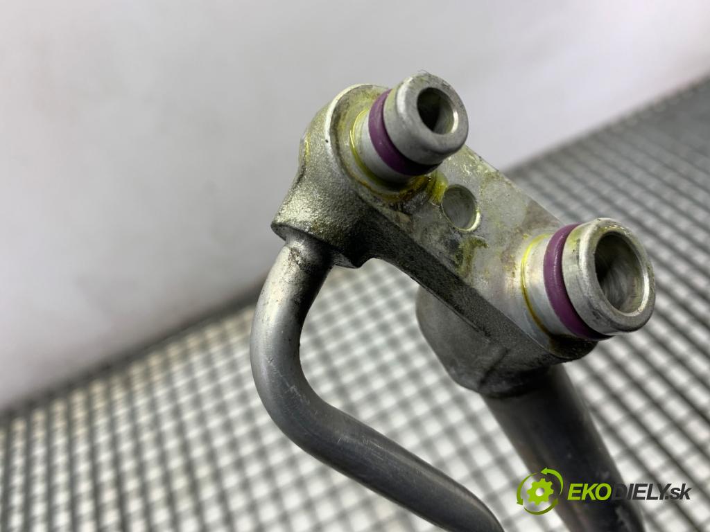 SKODA OCTAVIA III Kombi 2015 110 kW 2.0 TDI 1968 rúrka klimatizácie 5Q1816738B (Rúrka klimatizácie)