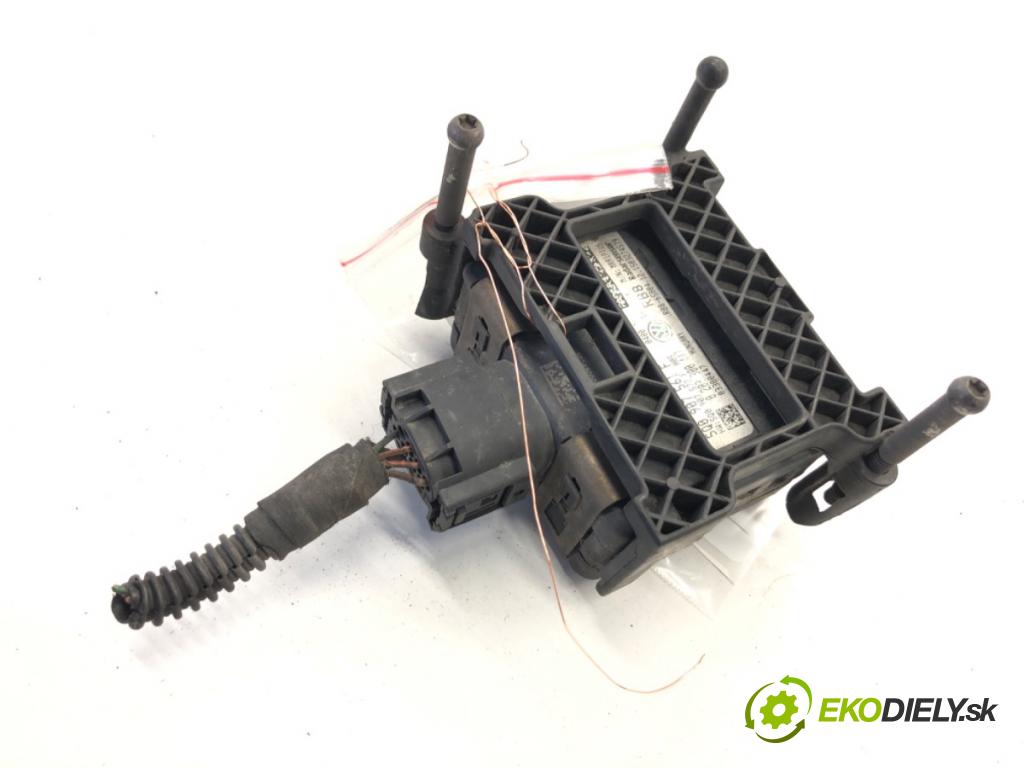 SKODA OCTAVIA III Kombi 2015 110 kW 2.0 TDI 1968 RADAR: DISTRONIC 5Q0907561F