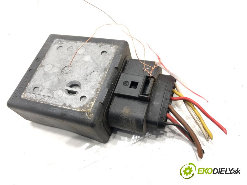 SKODA OCTAVIA III Kombi 2015 110 kW 2.0 TDI 1968 Modul pumpy paliva 5Q0906121M