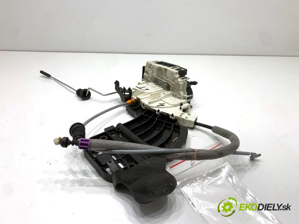 MERCEDES-BENZ KLASA GL SUV 2012 190 kW GL 350 CDI / BlueTec 4-matic (166.823, 166.824) 2987 zámok dveře levý zadní část A2047302735