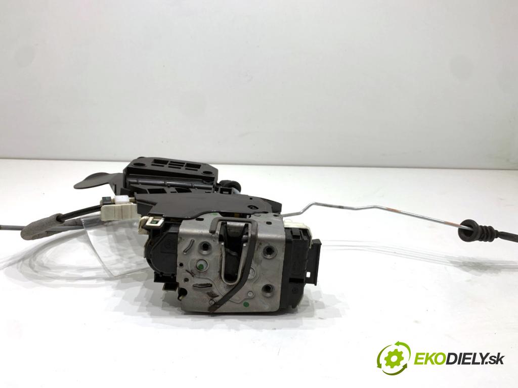 MERCEDES-BENZ KLASA GL SUV 2012 190 kW GL 350 CDI / BlueTec 4-matic (166.823, 166.824) 2987 zámok dveře pravý přední část A1667200435