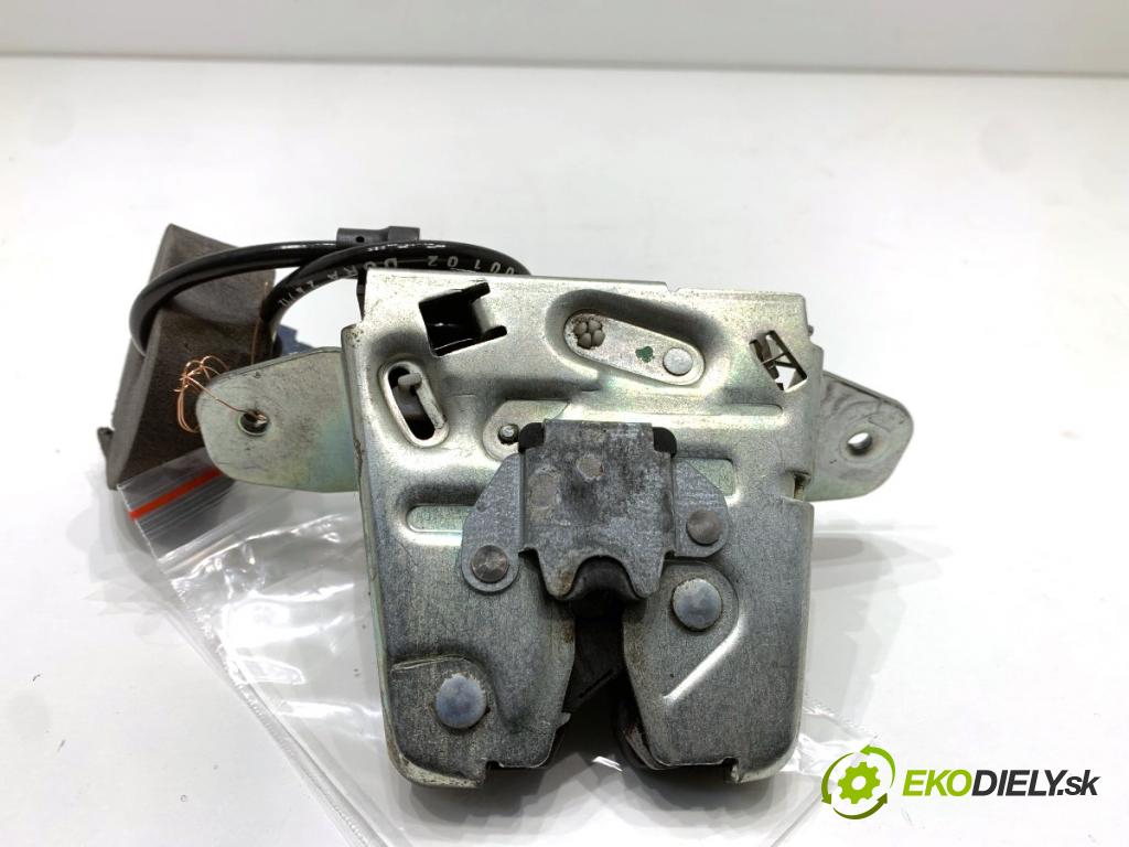 MERCEDES-BENZ KLASA GL SUV 2012 190 kW GL 350 CDI / BlueTec 4-matic (166.823, 166.824) 2987 zámok dveří zadní část A2047400735