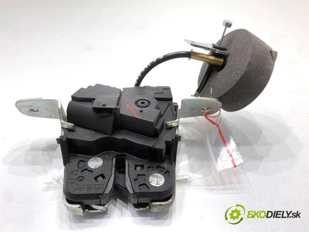 MERCEDES-BENZ KLASA GL SUV 2012 190 kW GL 350 CDI / BlueTec 4-matic (166.823, 166.824) 2987 zámok dverí zad A2047400735