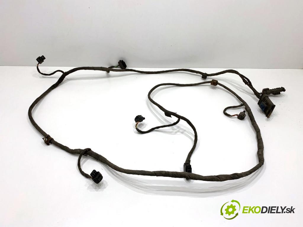 MERCEDES-BENZ KLASA GL SUV 2012 190 kW GL 350 CDI / BlueTec 4-matic (166.823, 166.824) 2987 káblovačka PDC zadní část 