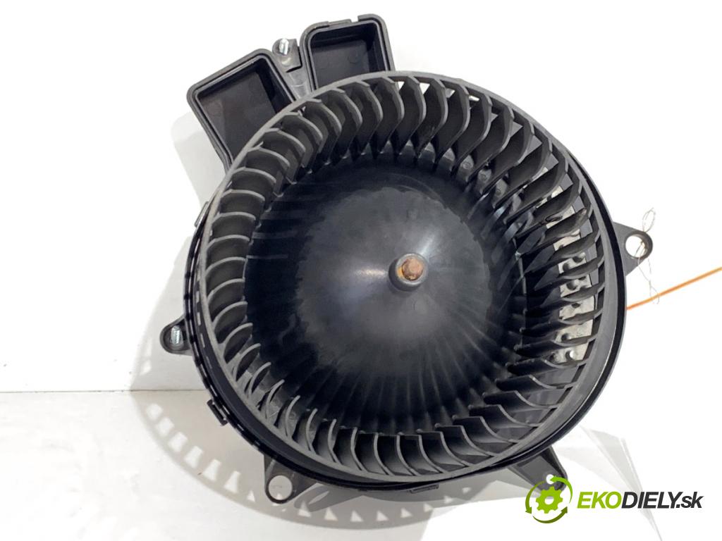 MERCEDES-BENZ KLASA GL SUV 2012 190 kW GL 350 CDI / BlueTec 4-matic (166.823, 166.824) 2987 ventilátor kúrenia T1015113G