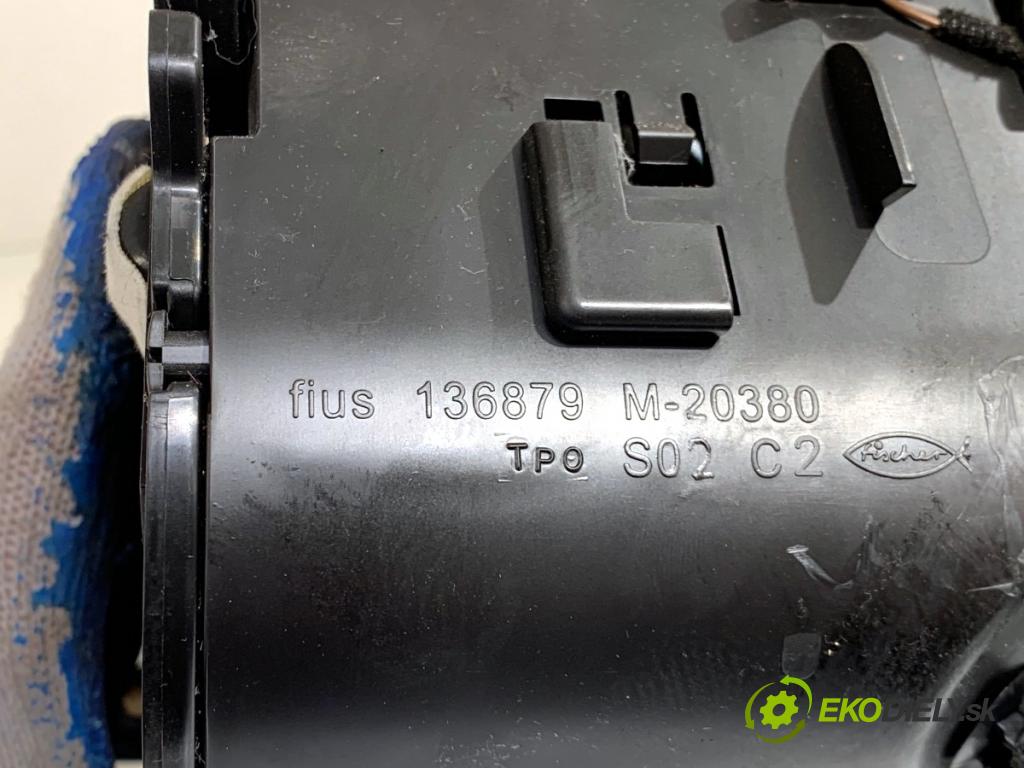 MERCEDES-BENZ KLASA GL SUV 2012 190 kW GL 350 CDI / BlueTec 4-matic (166.823, 166.824) 2987 Držiak na nápoje 16929127 (Držiak (úchyt) na nápoje)