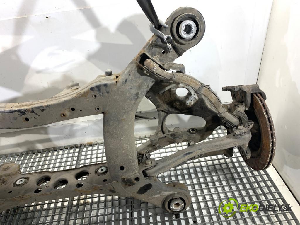 MERCEDES-BENZ KLASA GL SUV 2012 190 kW GL 350 CDI / BlueTec 4-matic (166.823, 166.824) 2987 Výstuha zad