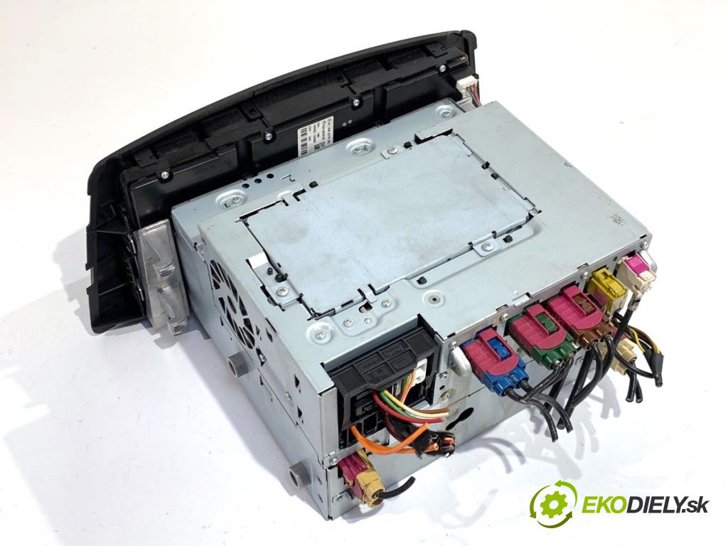 MERCEDES-BENZ KLASA GL SUV 2012 190 kW GL 350 CDI / BlueTec 4-matic (166.823, 166.824) 2987 RADIO A1669005408 (Audio zariadenie)