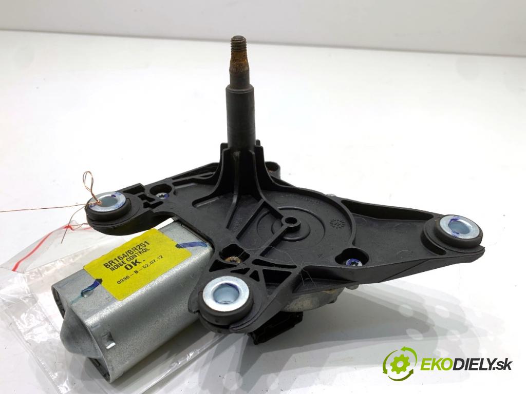 MERCEDES-BENZ KLASA GL SUV 2012 190 kW GL 350 CDI / BlueTec 4-matic (166.823, 166.824) 2987 Motor stieračov zad A2518200042