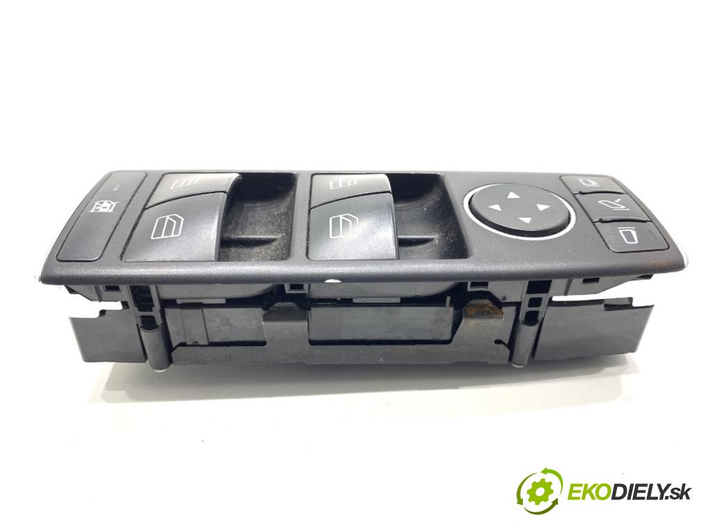 MERCEDES-BENZ KLASA GL SUV 2012 190 kW GL 350 CDI / BlueTec 4-matic (166.823, 166.824) 2987 Prepínač okien A1669054400 (Prepínacie páčky pod volantom)