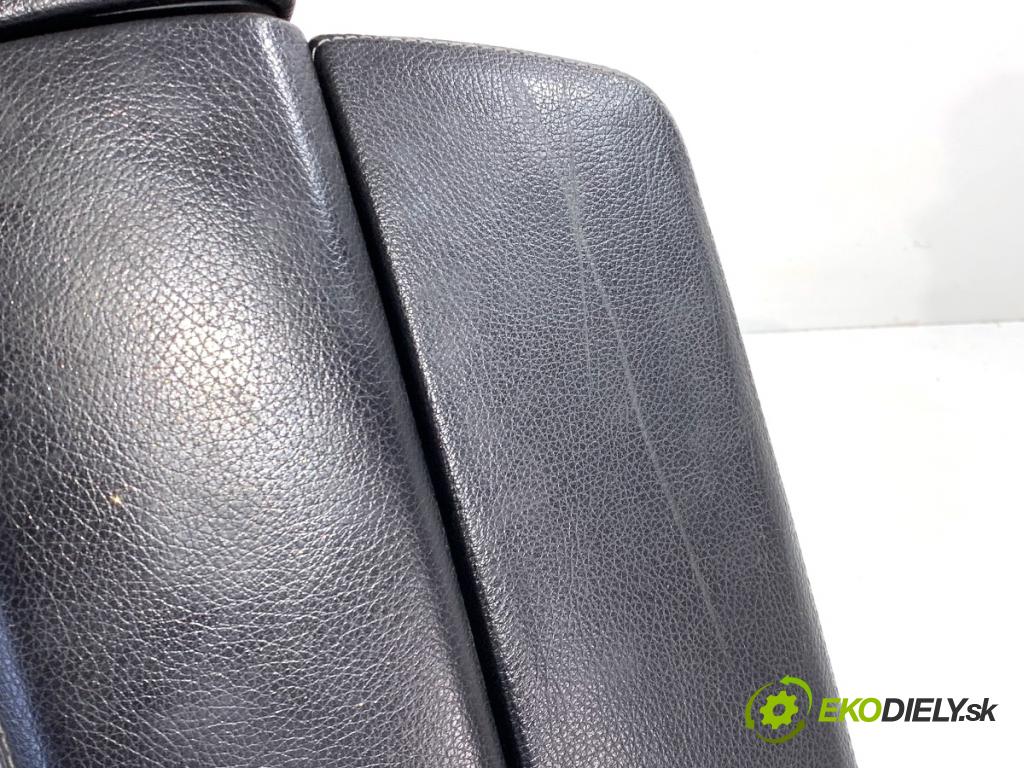 MERCEDES-BENZ KLASA GL SUV 2012 190 kW GL 350 CDI / BlueTec 4-matic (166.823, 166.824) 2987 Lakťová opierka A1666800723 (Lakťová opierka)