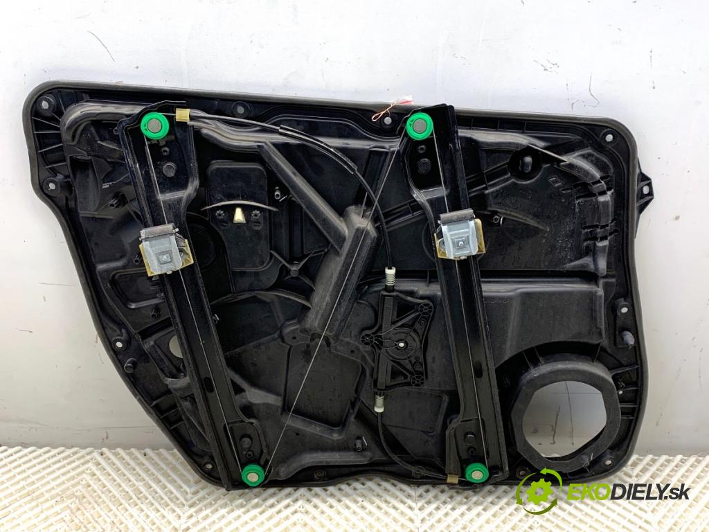 MERCEDES-BENZ KLASA GL SUV 2012 190 kW GL 350 CDI / BlueTec 4-matic (166.823, 166.824) 2987 mechanismus okna pravý přední část