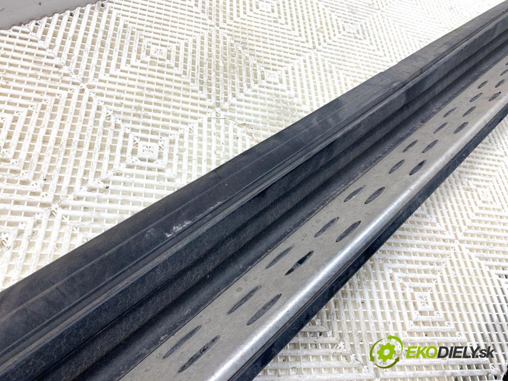 MERCEDES-BENZ KLASA GL SUV 2012 190 kW GL 350 CDI / BlueTec 4-matic (166.823, 166.824) 2987 Lišta prahová ľavy