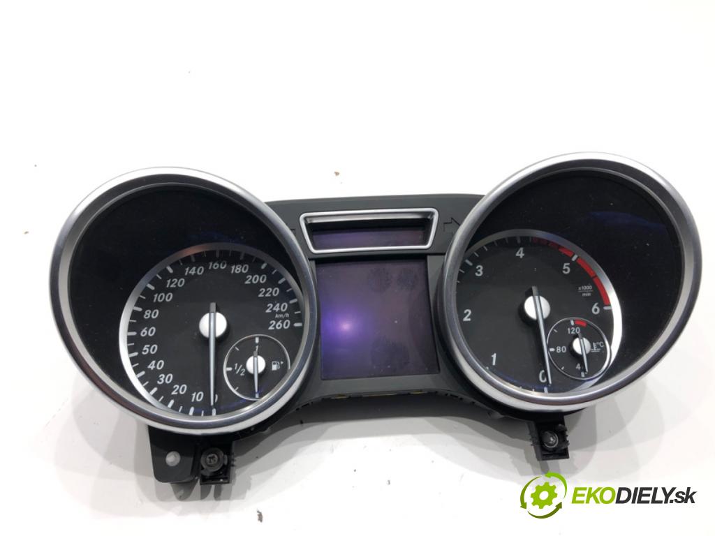 MERCEDES-BENZ KLASA GL SUV 2012 190 kW GL 350 CDI / BlueTec 4-matic (166.823, 166.824) 2987 prístrojovka A1669003906 (Přístrojová deska)