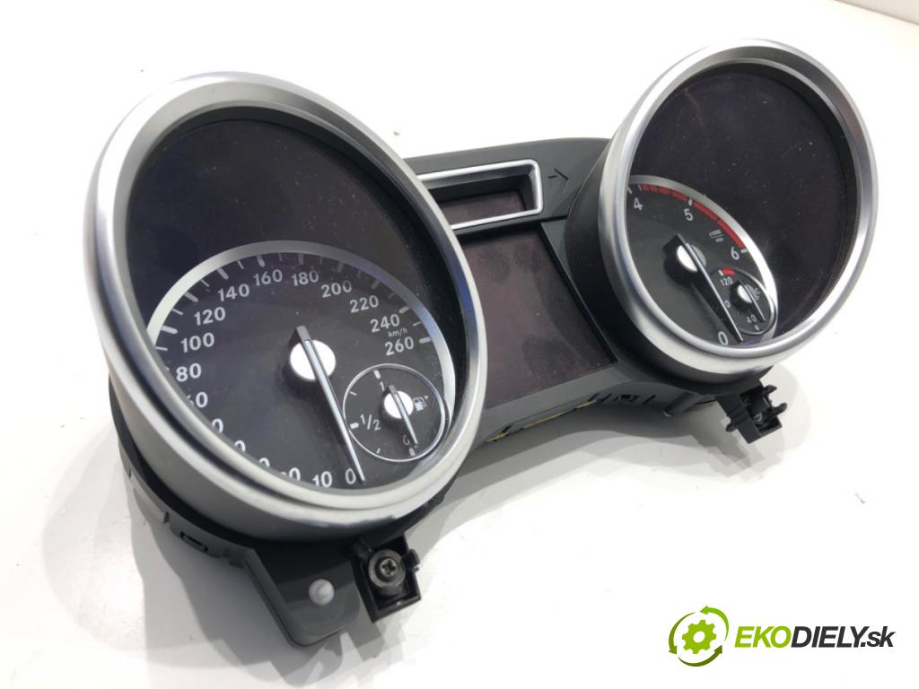 MERCEDES-BENZ KLASA GL SUV 2012 190 kW GL 350 CDI / BlueTec 4-matic (166.823, 166.824) 2987 Prístrojovka A1669003906 (Prístrojová doska)