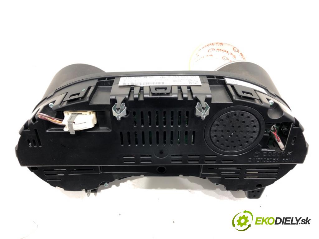 MERCEDES-BENZ KLASA GL SUV 2012 190 kW GL 350 CDI / BlueTec 4-matic (166.823, 166.824) 2987 Prístrojovka A1669003906 (Prístrojová doska)