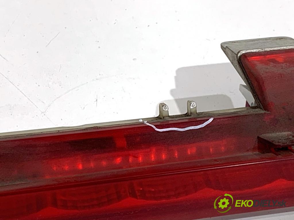 MERCEDES-BENZ KLASA GL SUV 2012 190 kW GL 350 CDI / BlueTec 4-matic (166.823, 166.824) 2987 Svetlo brzdových svetiel A1668200056