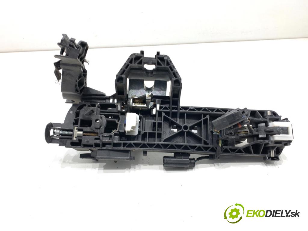 MERCEDES-BENZ KLASA GL SUV 2012 190 kW GL 350 CDI / BlueTec 4-matic (166.823, 166.824) 2987 Kľučka vonkajšia pravy predný A2047602434