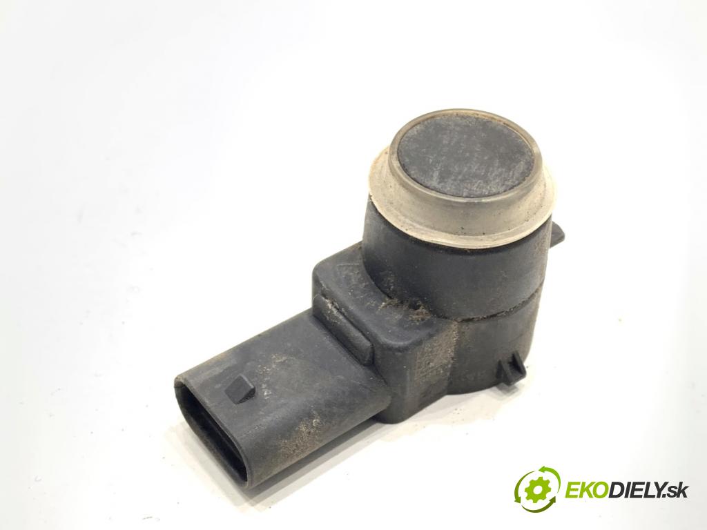 MERCEDES-BENZ KLASA GL SUV 2012 190 kW GL 350 CDI / BlueTec 4-matic (166.823, 166.824) 2987 Snímač PDC A2125420018