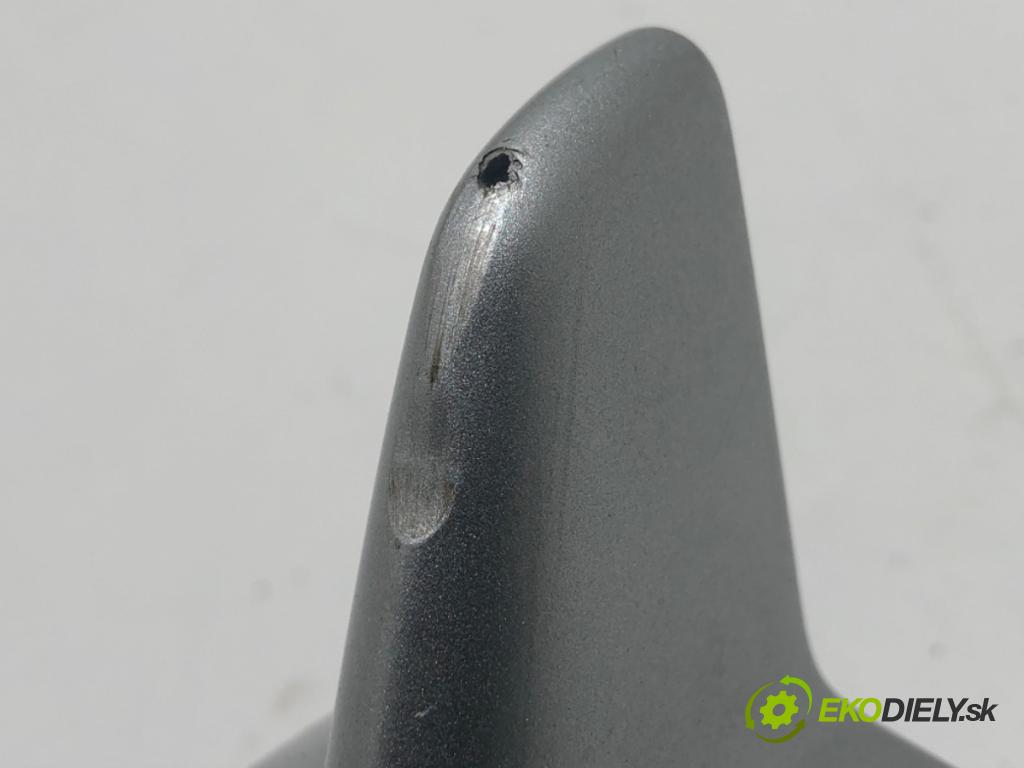 MERCEDES-BENZ KLASA GL SUV 2012 190 kW GL 350 CDI / BlueTec 4-matic (166.823, 166.824) 2987 ANTENA 502290909