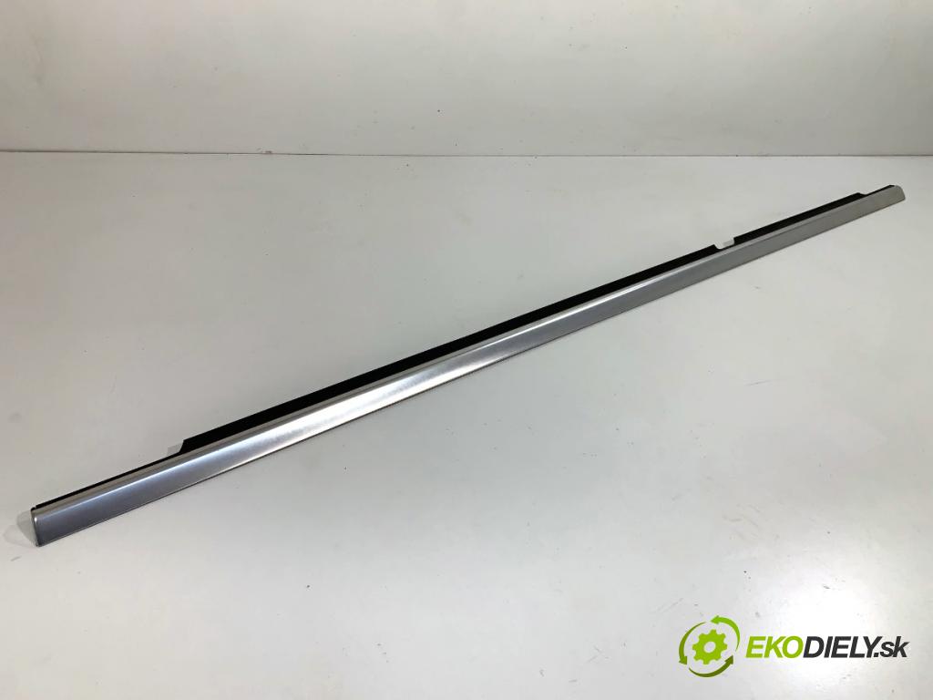 MERCEDES-BENZ KLASA GL SUV 2012 190 kW GL 350 CDI / BlueTec 4-matic (166.823, 166.824) 2987 Lišta Sbírání: zad ľavy 