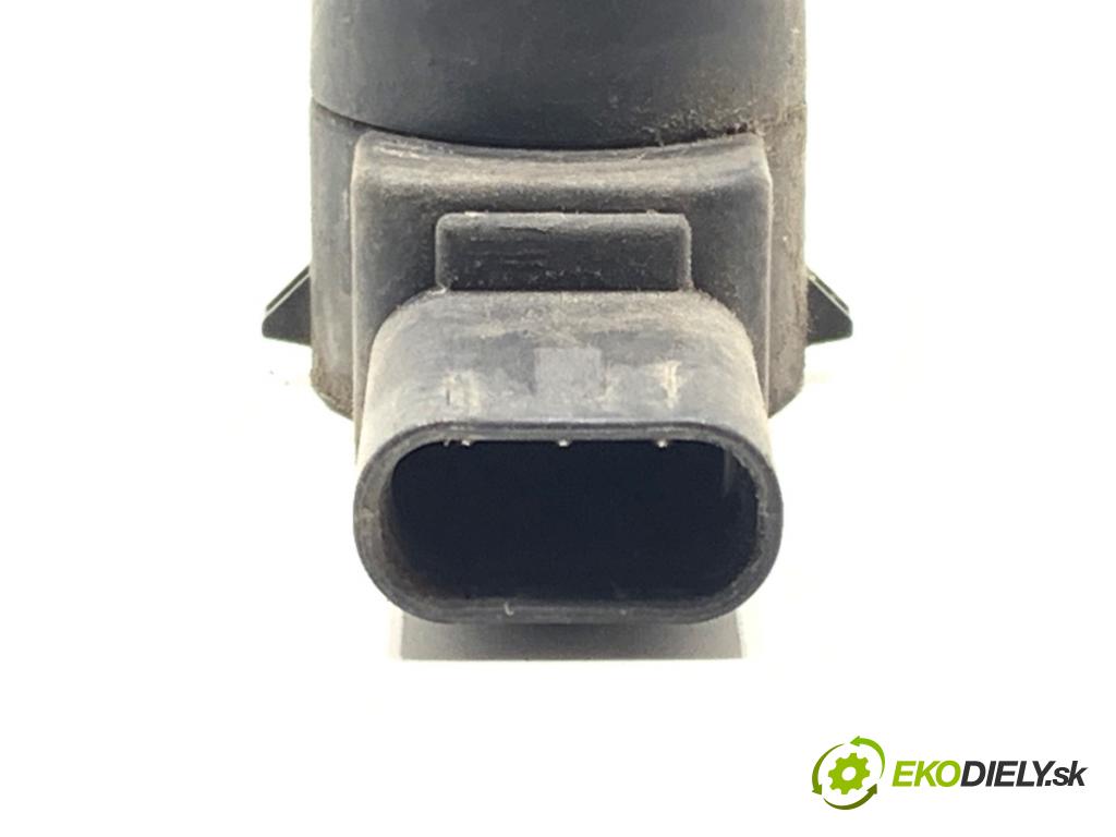 MERCEDES-BENZ KLASA GL SUV 2012 190 kW GL 350 CDI / BlueTec 4-matic (166.823, 166.824) 2987 snímač PDC A2125420018