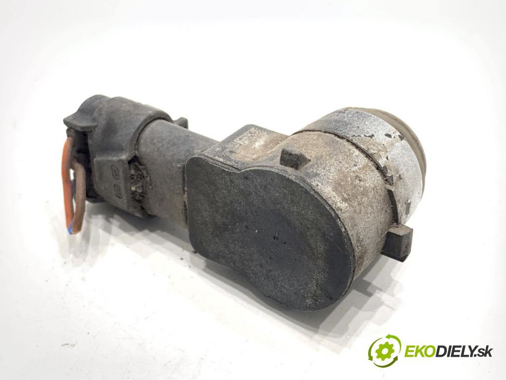 MERCEDES-BENZ KLASA GL SUV 2012 190 kW GL 350 CDI / BlueTec 4-matic (166.823, 166.824) 2987 snímač PDC A2125420118