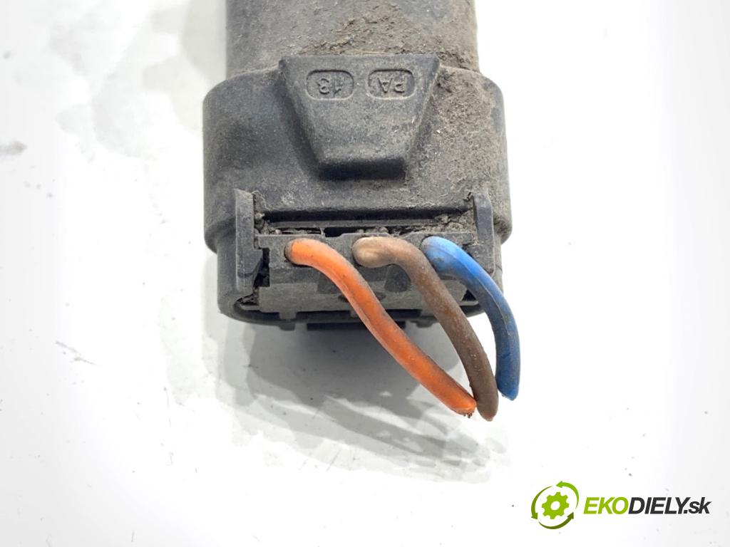 MERCEDES-BENZ KLASA GL SUV 2012 190 kW GL 350 CDI / BlueTec 4-matic (166.823, 166.824) 2987 snímač PDC A2125420118