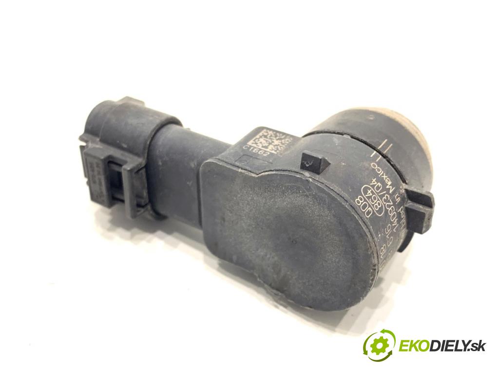 MERCEDES-BENZ KLASA GL SUV 2012 190 kW GL 350 CDI / BlueTec 4-matic (166.823, 166.824) 2987 snímač PDC A2125420018