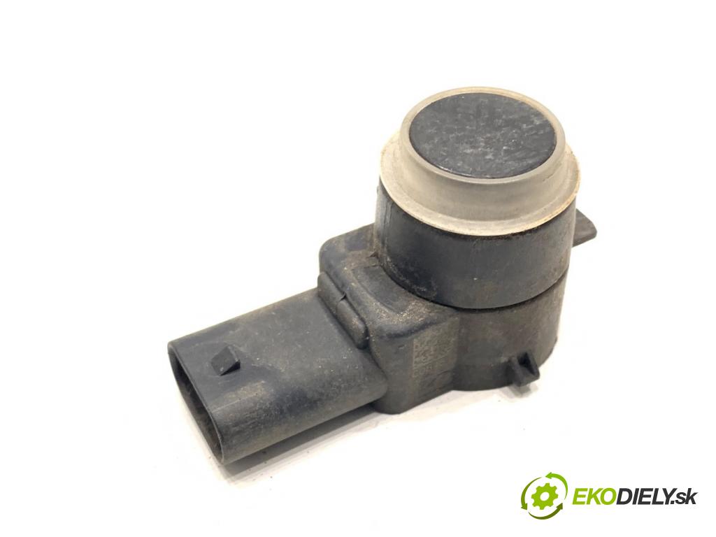 MERCEDES-BENZ KLASA GL SUV 2012 190 kW GL 350 CDI / BlueTec 4-matic (166.823, 166.824) 2987 Snímač PDC A2125420018