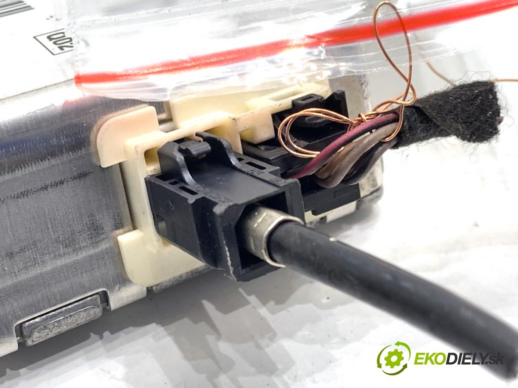 MERCEDES-BENZ KLASA GL SUV 2012 190 kW GL 350 CDI / BlueTec 4-matic (166.823, 166.824) 2987 KAMERA okna prednej A0009050538