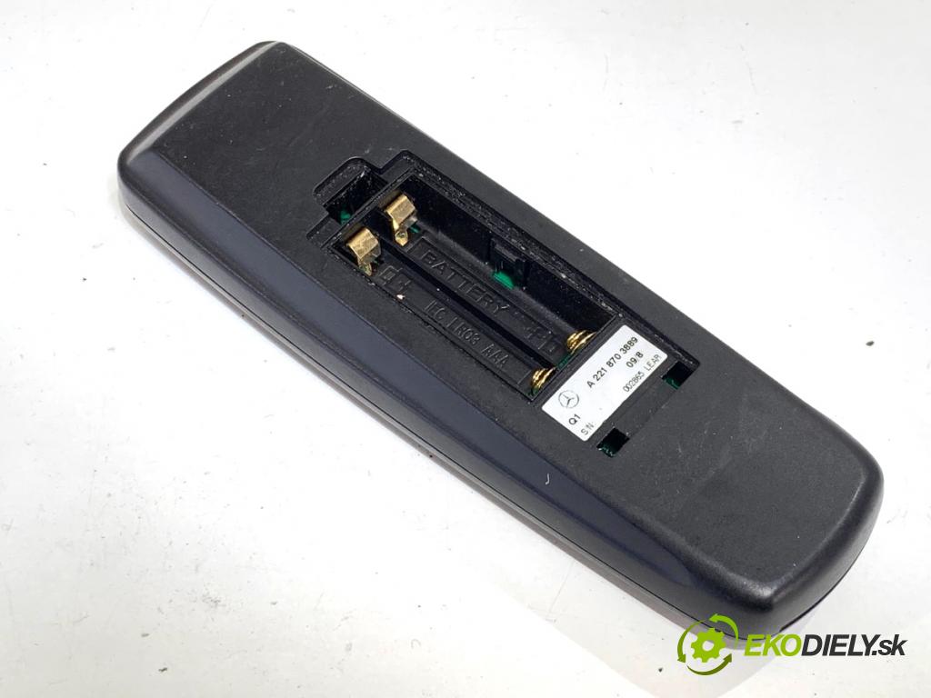 MERCEDES-BENZ KLASA GL SUV 2012 190 kW GL 350 CDI / BlueTec 4-matic (166.823, 166.824) 2987 DÁLKOVÝ: MULTIMEDIA: A2218703889