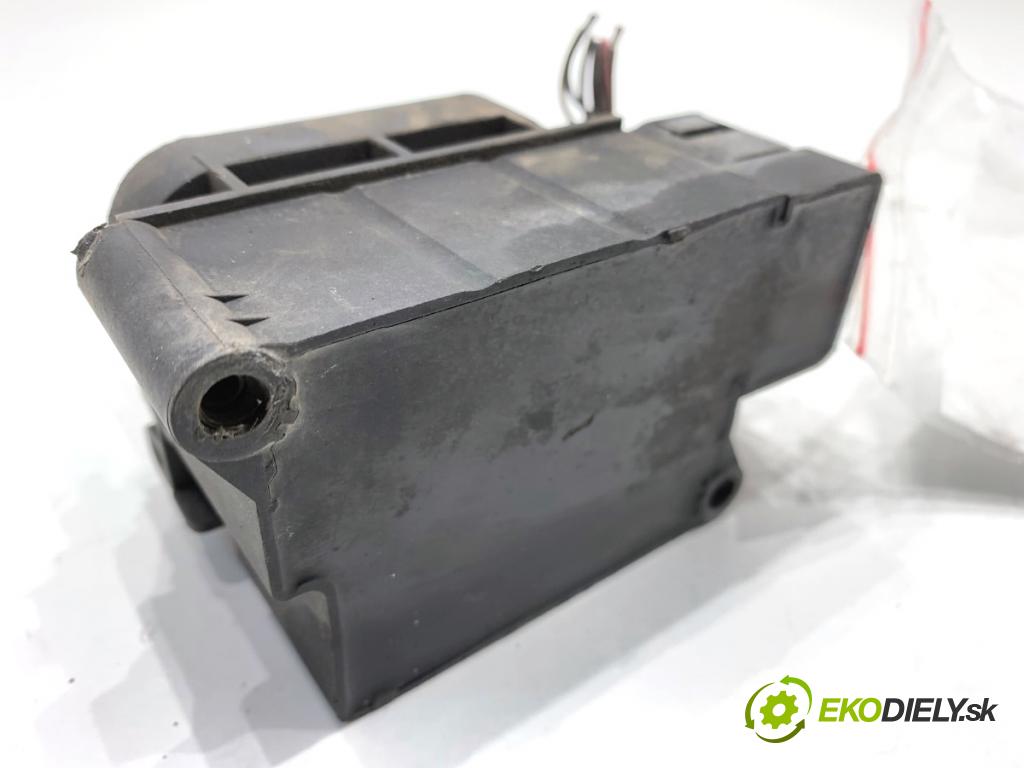 MERCEDES-BENZ KLASA GL SUV 2012 190 kW GL 350 CDI / BlueTec 4-matic (166.823, 166.824) 2987 Rozdeľovač nápravy A2123200358