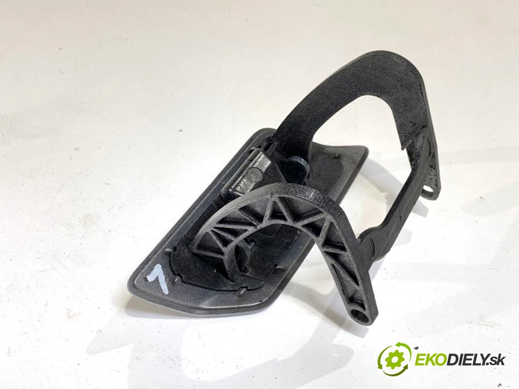 MERCEDES-BENZ KLASA GL SUV 2012 190 kW GL 350 CDI / BlueTec 4-matic (166.823, 166.824) 2987 Kryt ostrekovača svetla ľavá strana