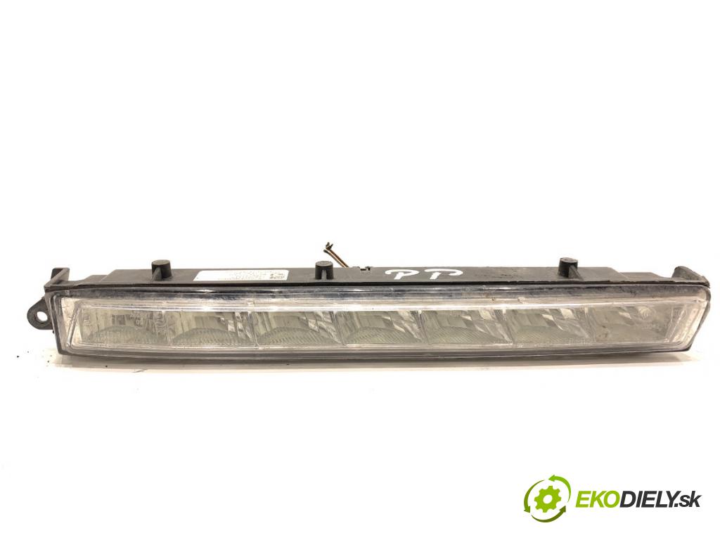 MERCEDES-BENZ KLASA GL SUV 2012 190 kW GL 350 CDI / BlueTec 4-matic (166.823, 166.824) 2987 Svetlo DRL: pravy predný A1649060451