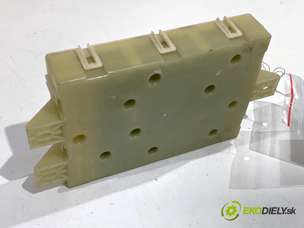 MERCEDES-BENZ KLASA GL SUV 2012 190 kW GL 350 CDI / BlueTec 4-matic (166.823, 166.824) 2987 Modul komfortu SAM A1669002806